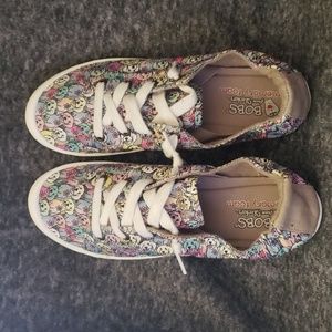 Poodle Bob from sketchers shoes size 9.5